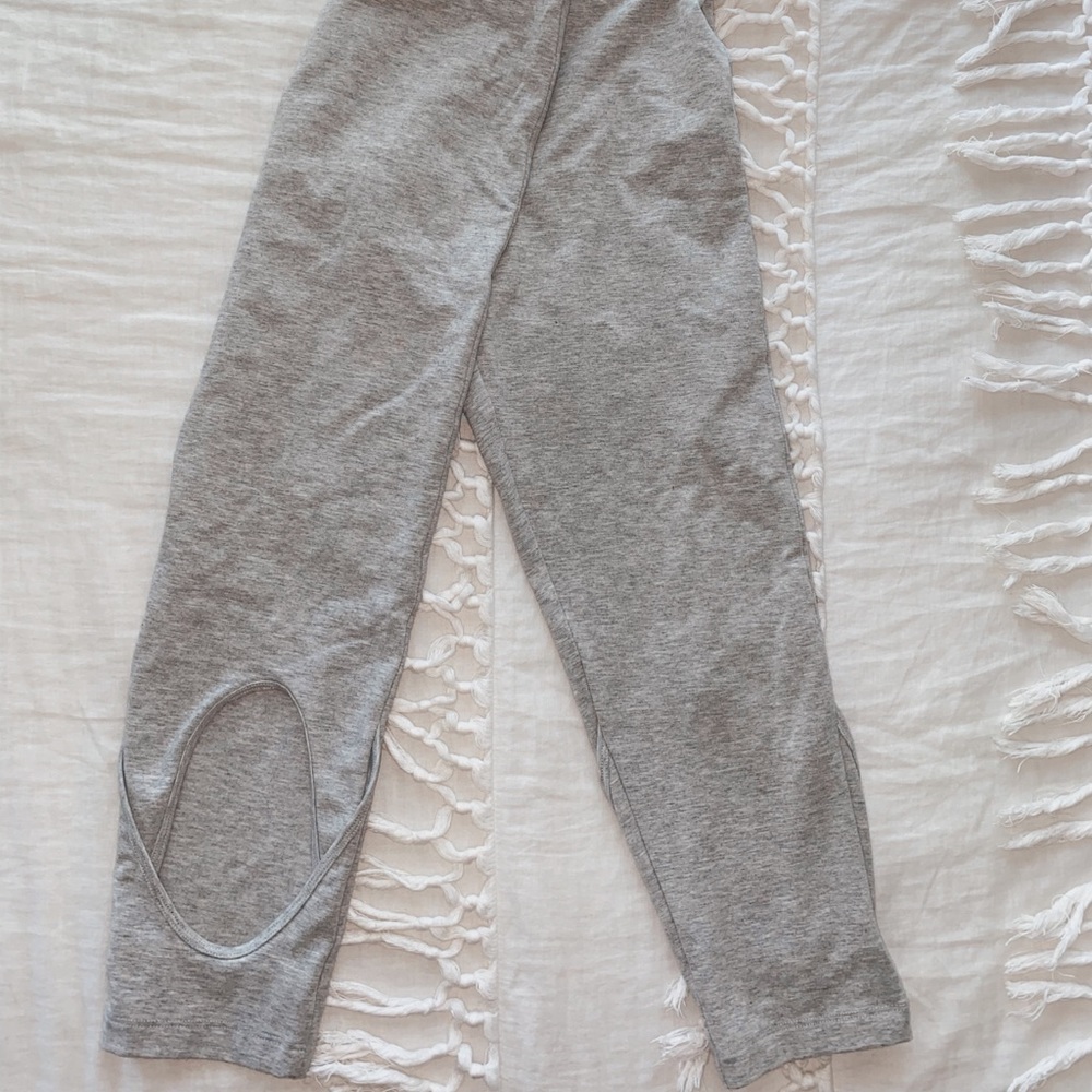Victoria’s Secret Cropped Leggings